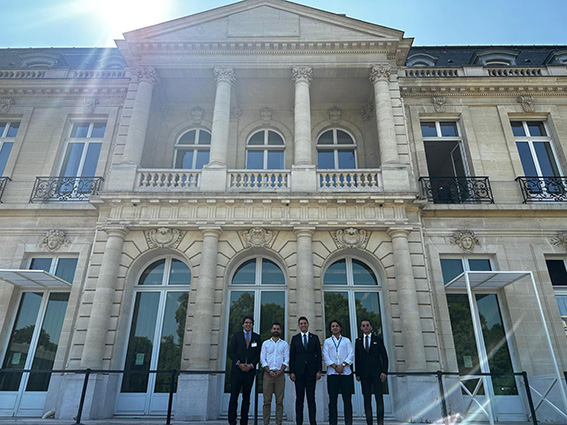 EGİAD’dan Fransa’yaBüyük Tanıtım EGİAD İzmir ParisArasında Köprü Kurdu