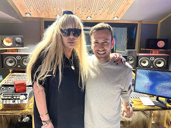 ZERRİN ÖZER ve ÖZGÜR ARAS FOTO