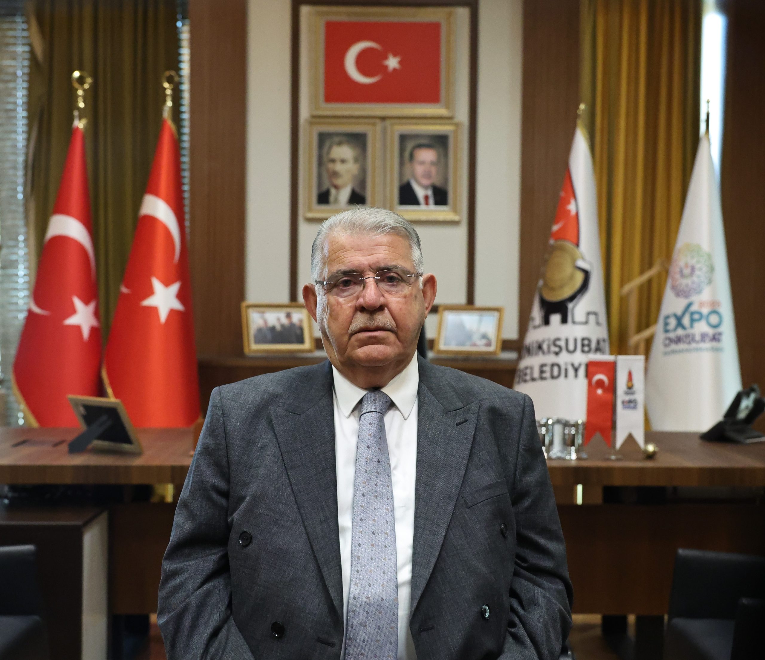 0B0A84477