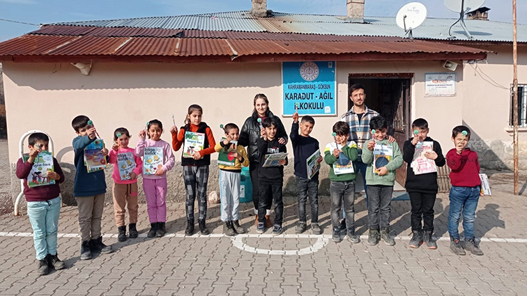 Mobil Çocuk Kütüphanesi (10)