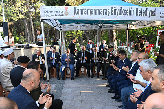 Mezarlık Ziyareti (7)