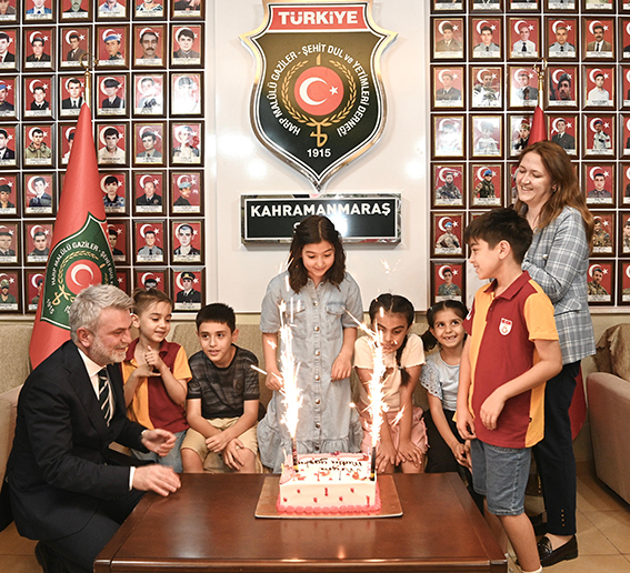 Sürpriz Doğum Günü (2)