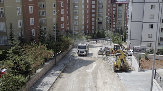 Onikişubat Belediyesi’nden Süleyman Şah Mahallesi’ne asfalt atağı