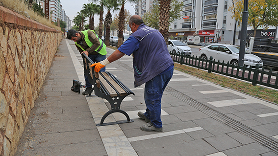 Büyükşehir, Binevler’e Yeni Şehir Mobilyaları Kuruluyor