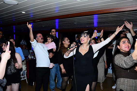 ŞAHSENEM İSTANBUL BOĞAZI’NDA İRAN ( ARESH) AREŞ GEMİSİNDE