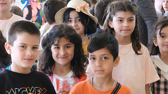 Onikişubat Belediyesi’nden kırsaldaki 1500 öğrenciye sinema hediyesi