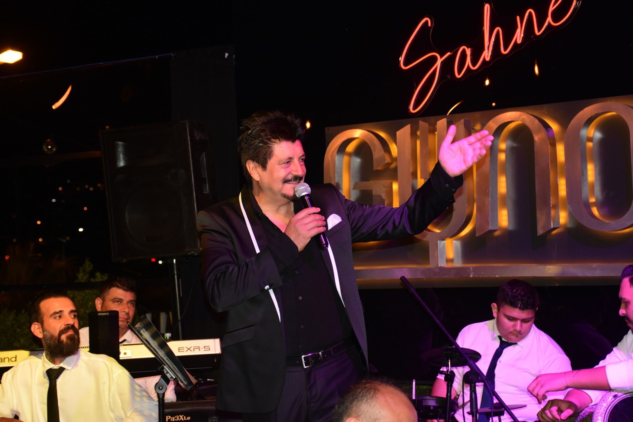 TÜRK KÜLTÜRÜNE ÖFKE EKİN AKKAŞ’I ÇILDIRTTI