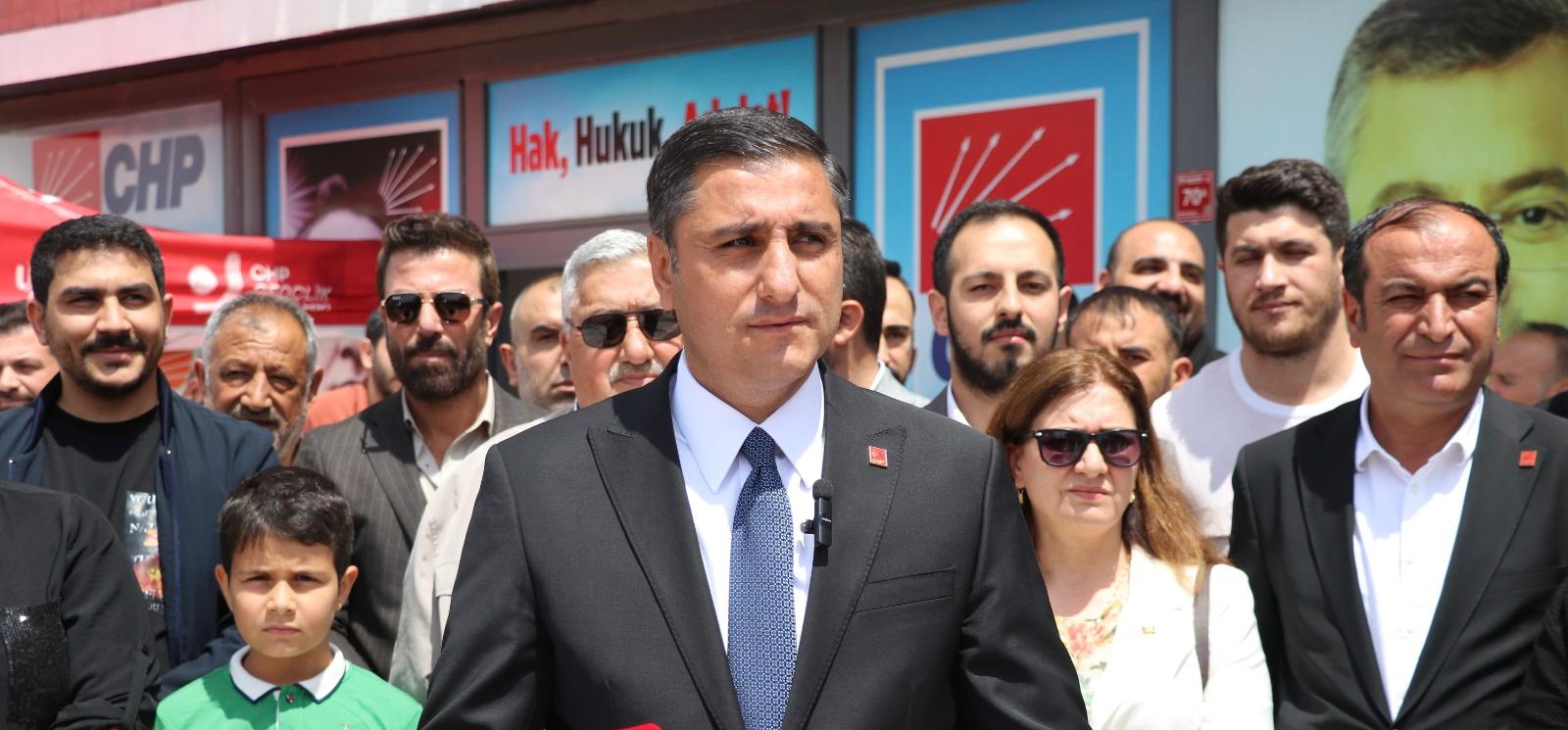 Başkan Ferhat Karadağ’dan AKP İl Başkanına sert sözler: “Üstünüze alınmanız manidar!”