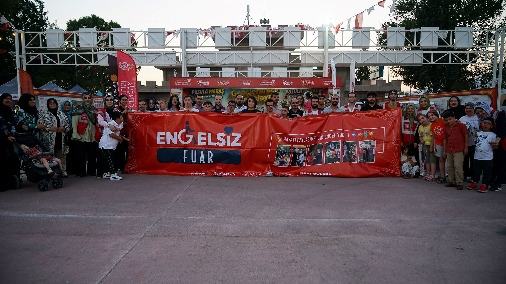 Otizmli Çocuklar Fuarın Renkleri Oldu