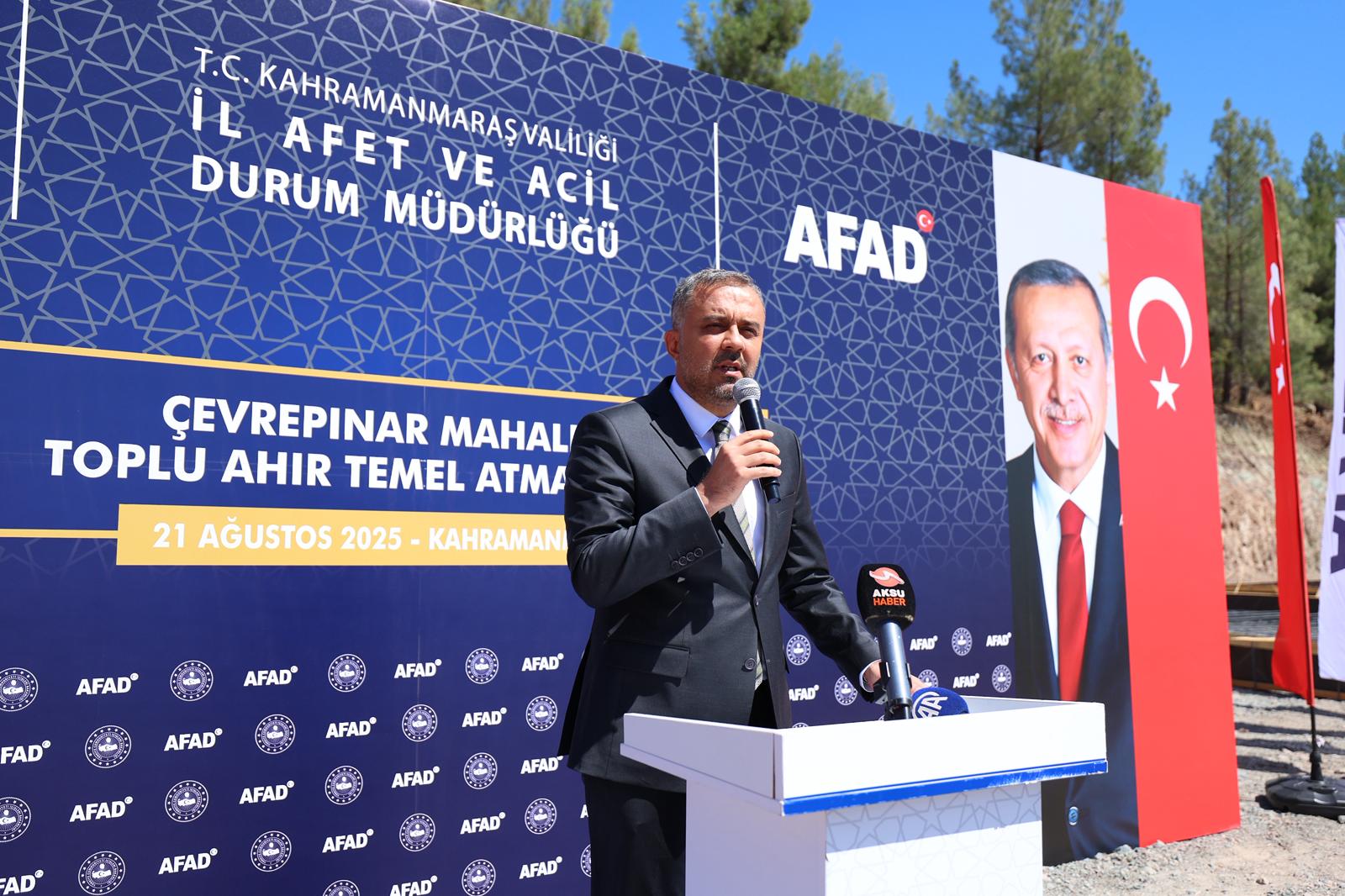 Başkan Toptaş; Yeniden inşa sürecini binalardan ibaret görmedik