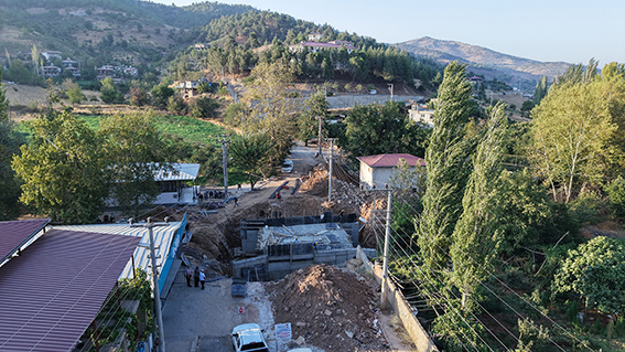 Büyükşehir’den Türkoğlu’na Yeni Köprü Menfez