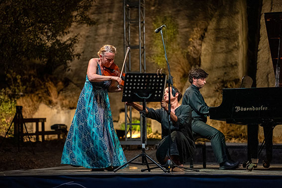 Genç Kemancılar Gümüşlük’te buluştu