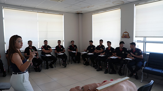 Büyükşehir’in Ateşe Koşan Kahramanlarına İlk Yardım Eğitimi