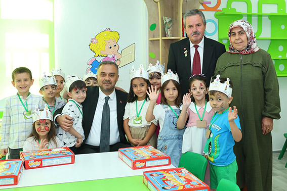 Başkan Toptaş, Hakan Akdere Gündüz Bakımevi’nde yeni eğitim-öğretim yılının ilk zilini çaldı