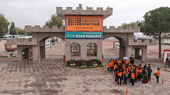 Ilıca’dan Gelen Öğrenciler Kitapların Büyülü Dünyasını Keşfetti