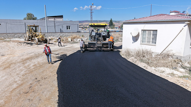 Büyükşehir’den Pazarcık’a 115 Milyonluk Yol Yatırımı