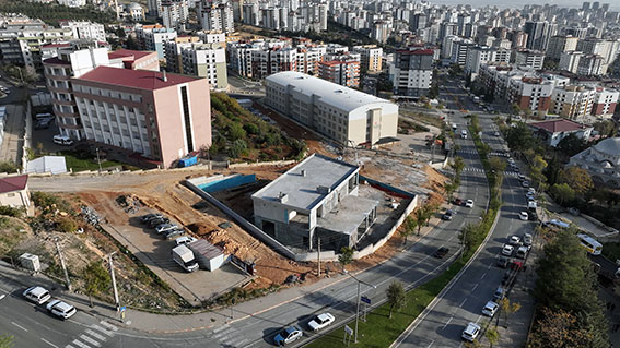 Çocukların Yeni Sosyal ve Kültürel Merkezi Hızla Yükseliyor