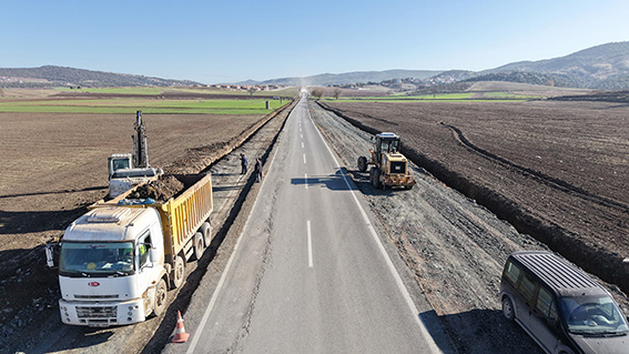 Dulkadiroğlu Elmalar – Çokyaşar Grup Yolu Büyükşehir’le Yenileniyor