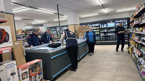 Büyükşehir Zabıtası, Tüketici İçin Sahada Denetimlerini Yoğunlaştırdı