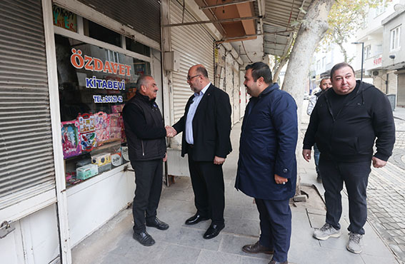 Başkan Akpınar’dan Sakarya Çarşısında Esnaf Ziyareti