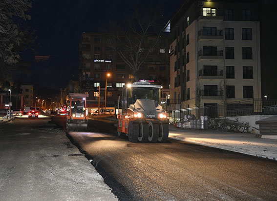 Dulkadiroğlu Zübeyde Hanım Bulvarı’nda Altyapı Tamam, Asfalt Başladı