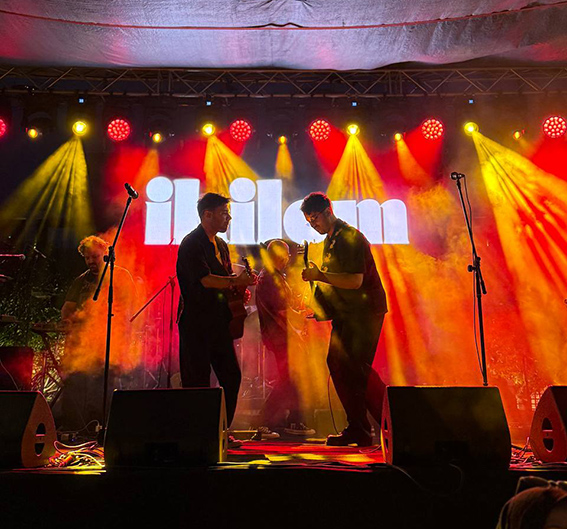 RADYOLARDA EN ÇOK ÇALINAN GRUP İKİLEM!