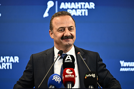 YAVUZ_AĞIRALİOĞLU