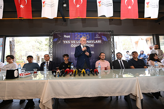 Büyükşehir, Öğrenciler İçin “Pusula Maraş Eğitim Merkezi” Açıyor